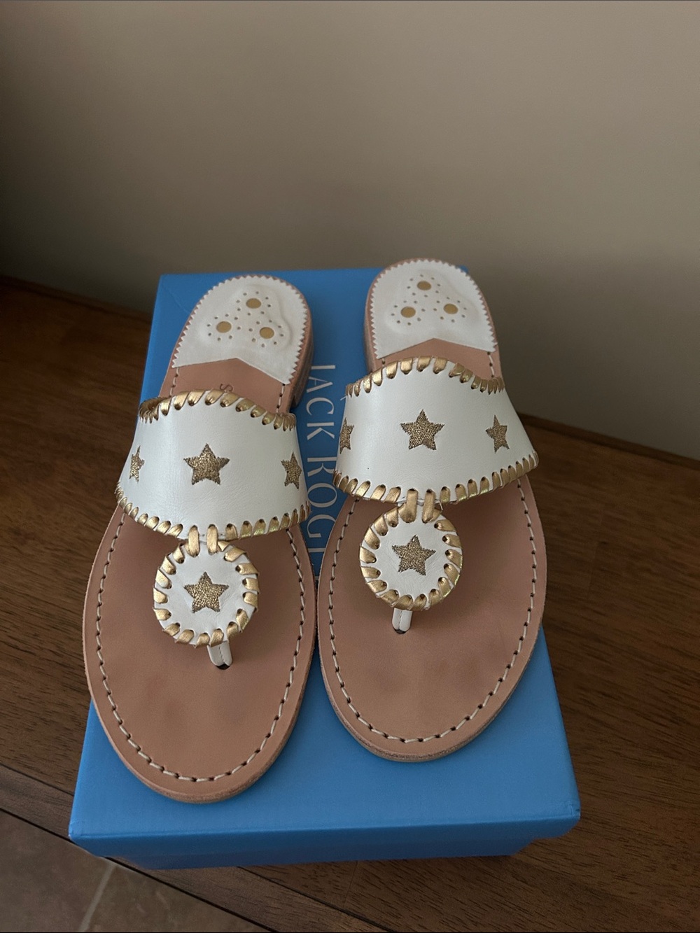 Jack Rogers White Star-Accent Leather Thong Sandals - Women's